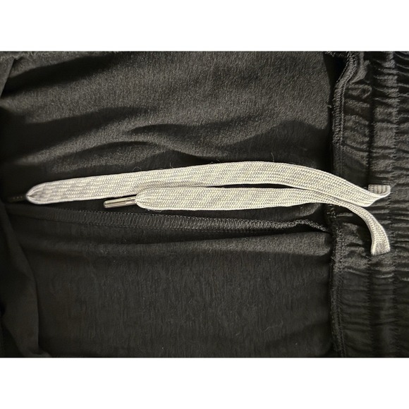 Vuori Pants Mens Black Cargo Jogger Sweatpants Athleisure Size XL - Picture 4 of 6